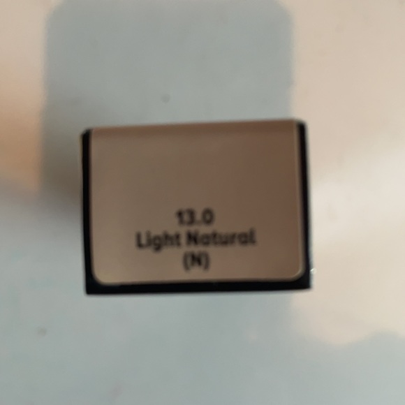 IT Bye-bye full coverage anti-aging waterproof eye concealer light natural - Picture 5 of 6